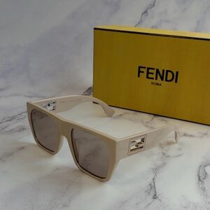 BRAND NEW Fendi BAGUETTE Sunglasses